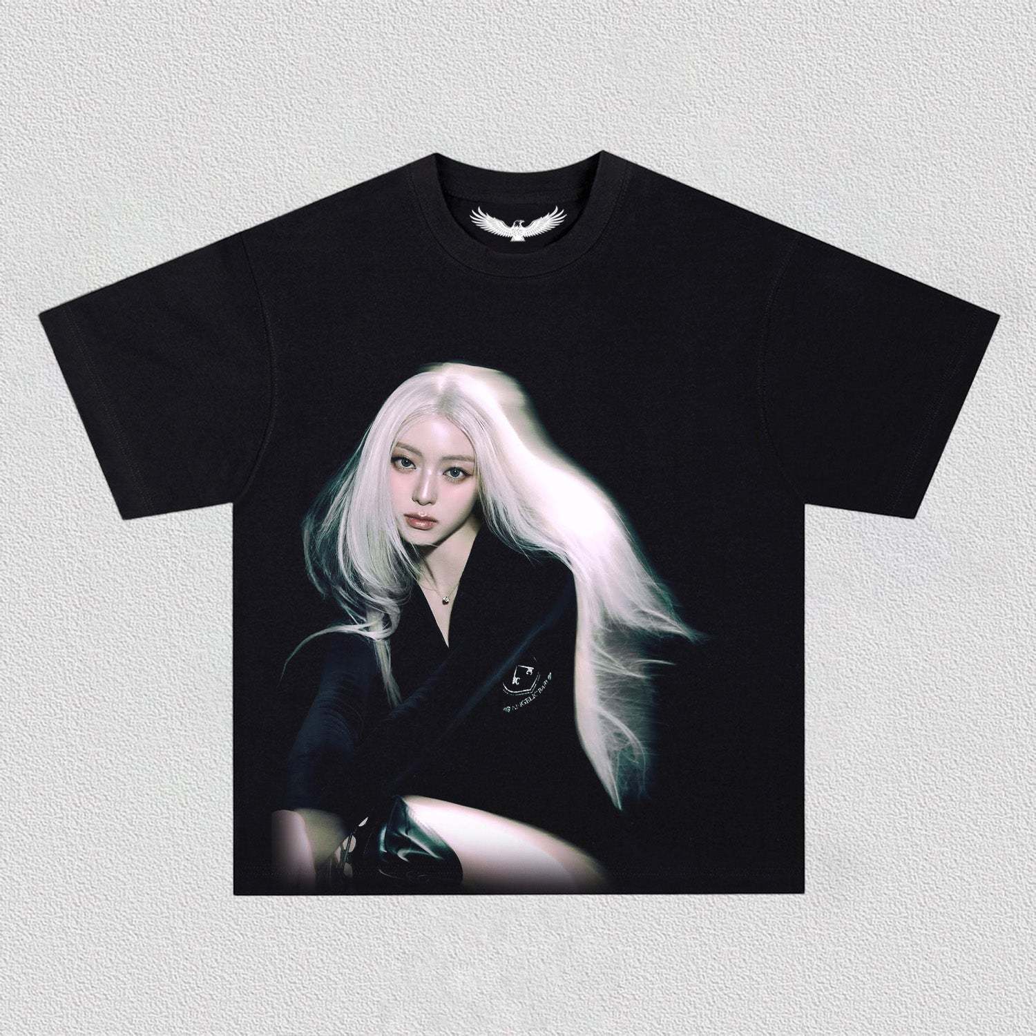 ITZY yuna TEE