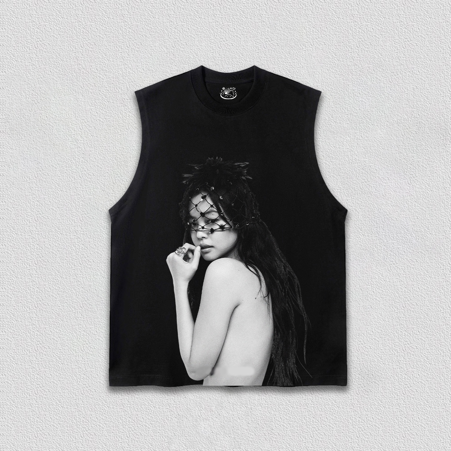 Jennie 3 Tee