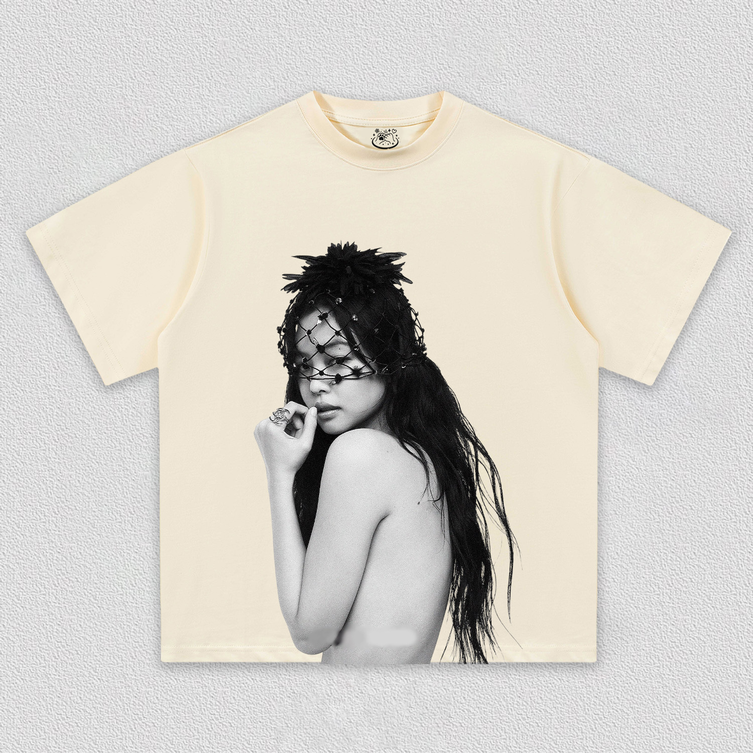 Jennie 3 Tee