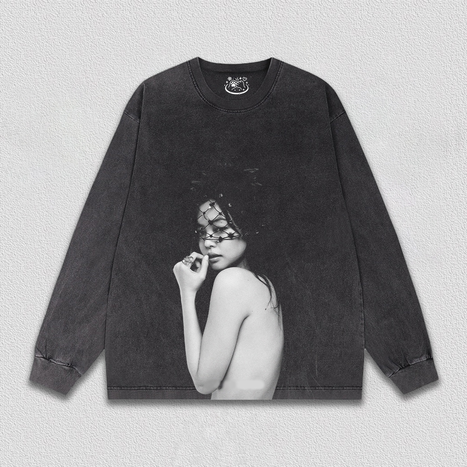 Jennie 3 Tee