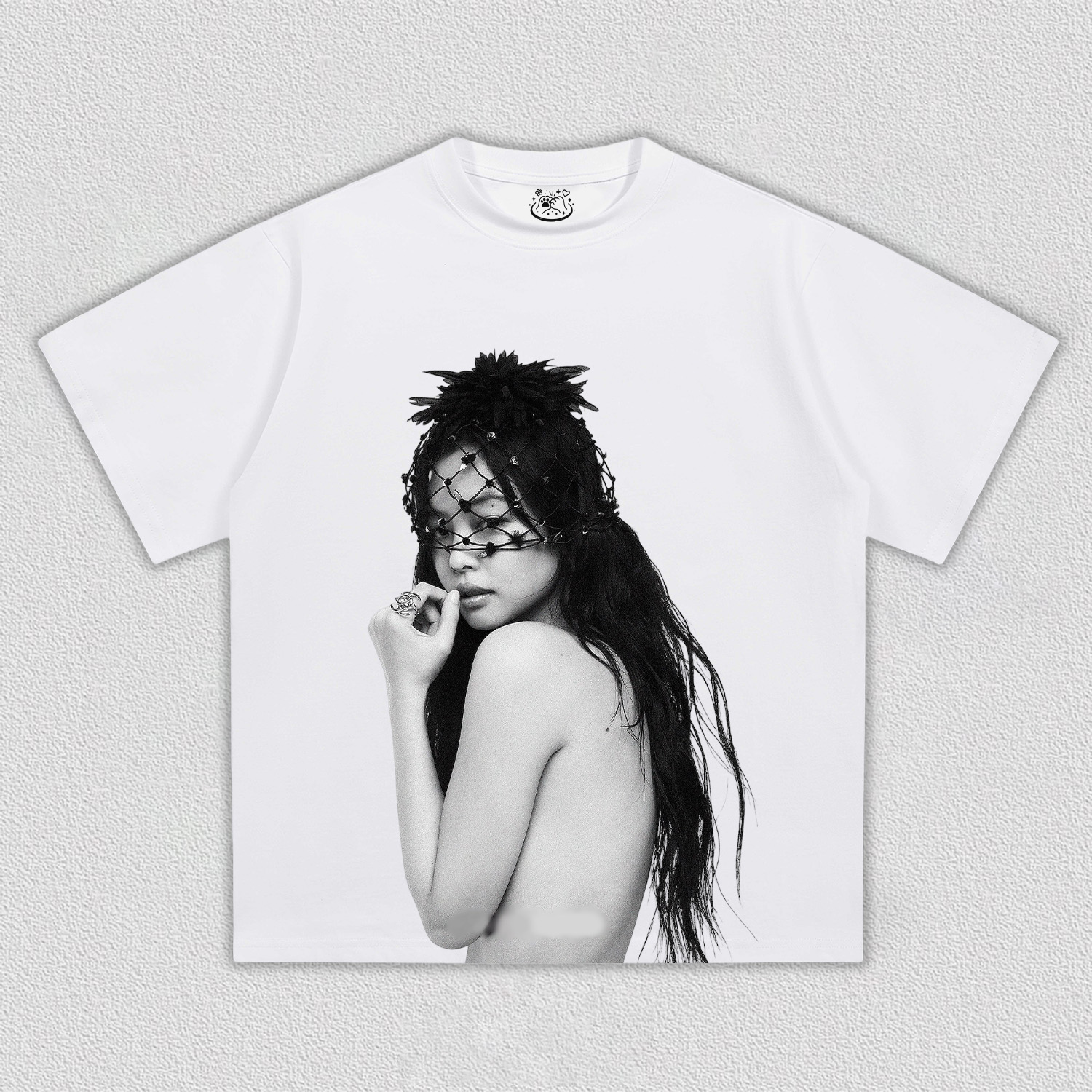 Jennie 3 Tee