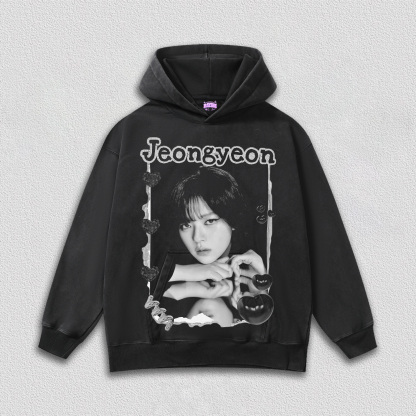 JEONGYEON TEE 1.20