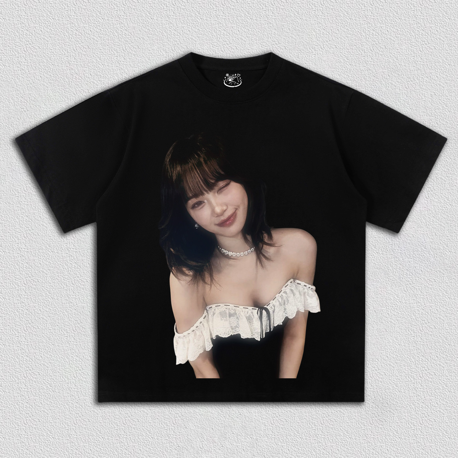 LE SSERAFIM chaewon TEE