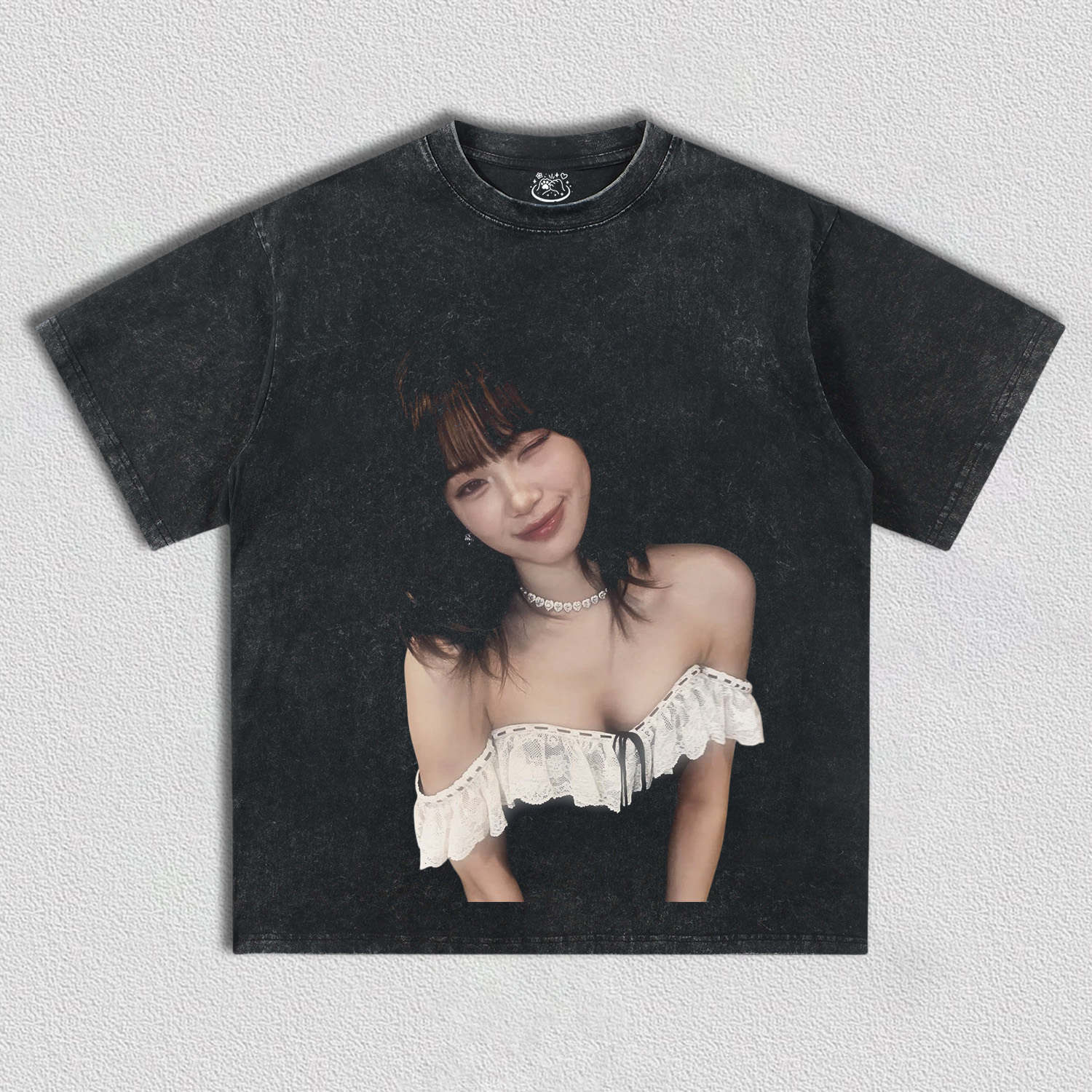 LE SSERAFIM chaewon TEE