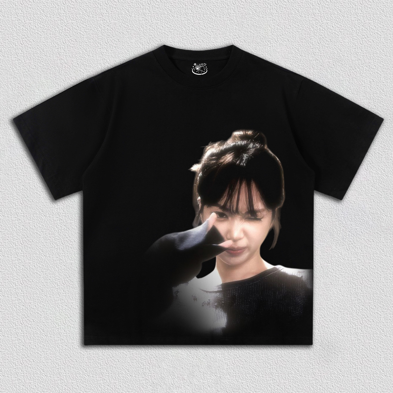 LE SSERAFIM chaewon TEE