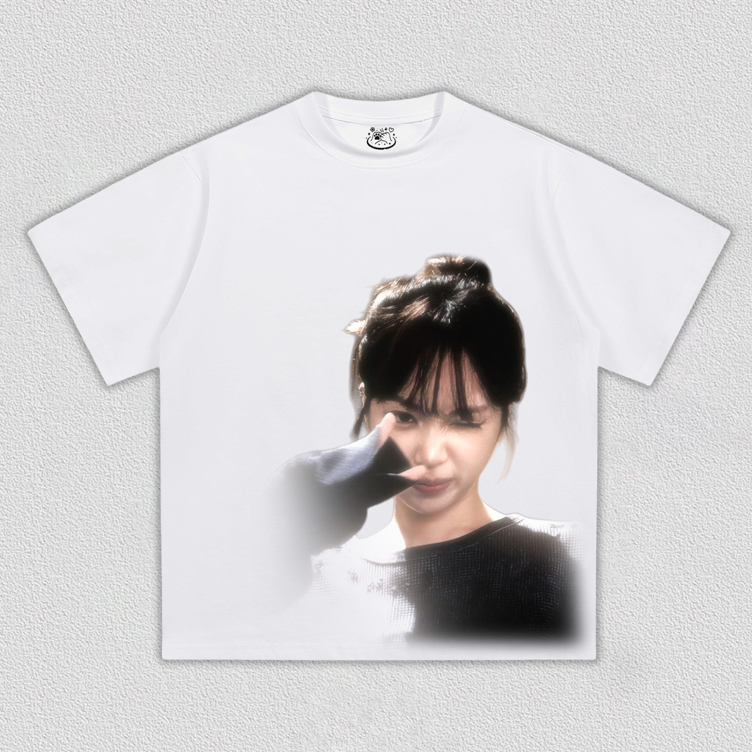 LE SSERAFIM chaewon TEE