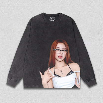 LE SSERAFIM yunjin TEE