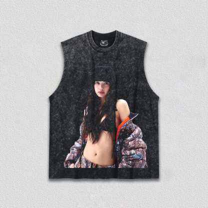 LISA x ONLYNICER TEE