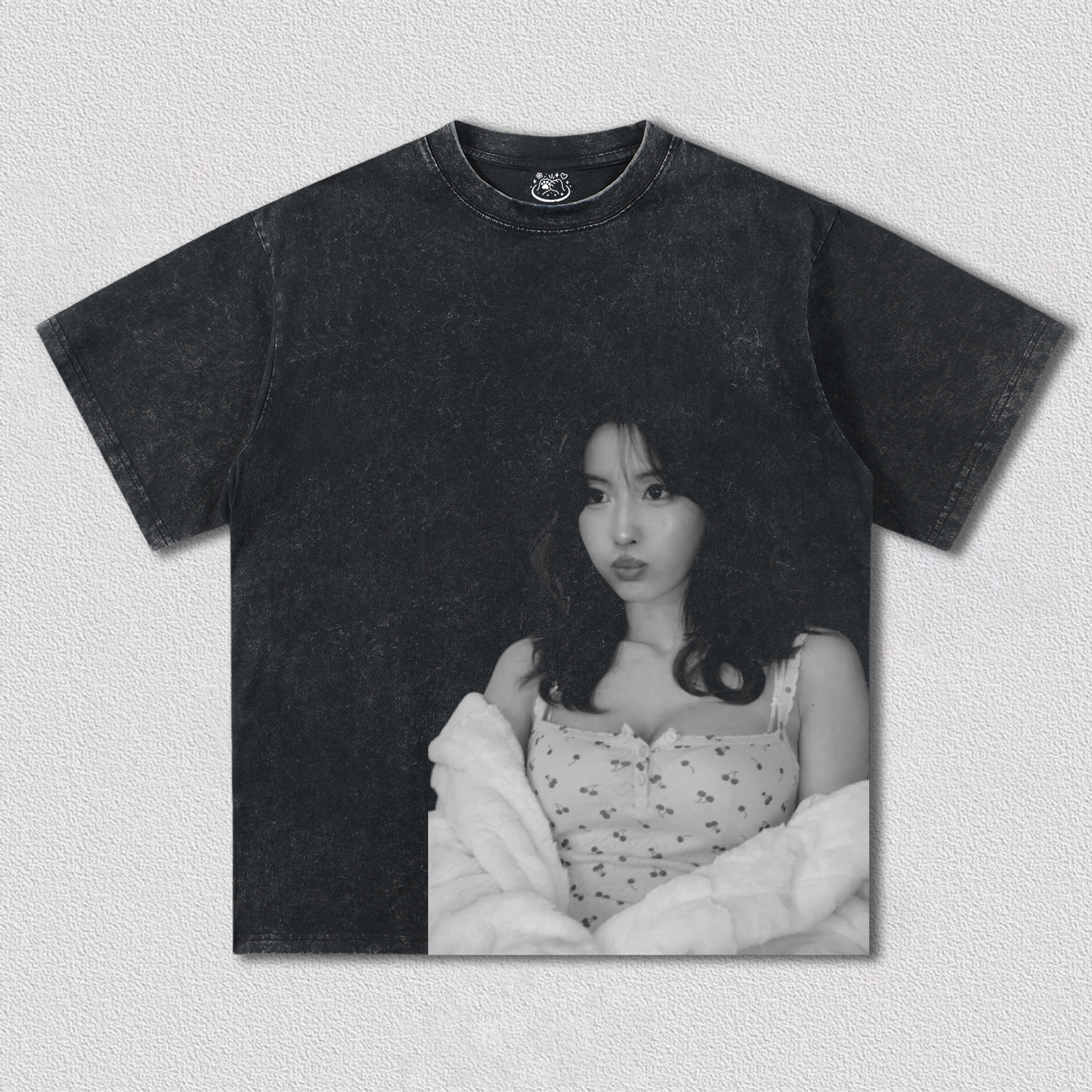 twice MOMO TEE