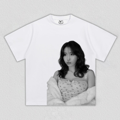 twice MOMO TEE