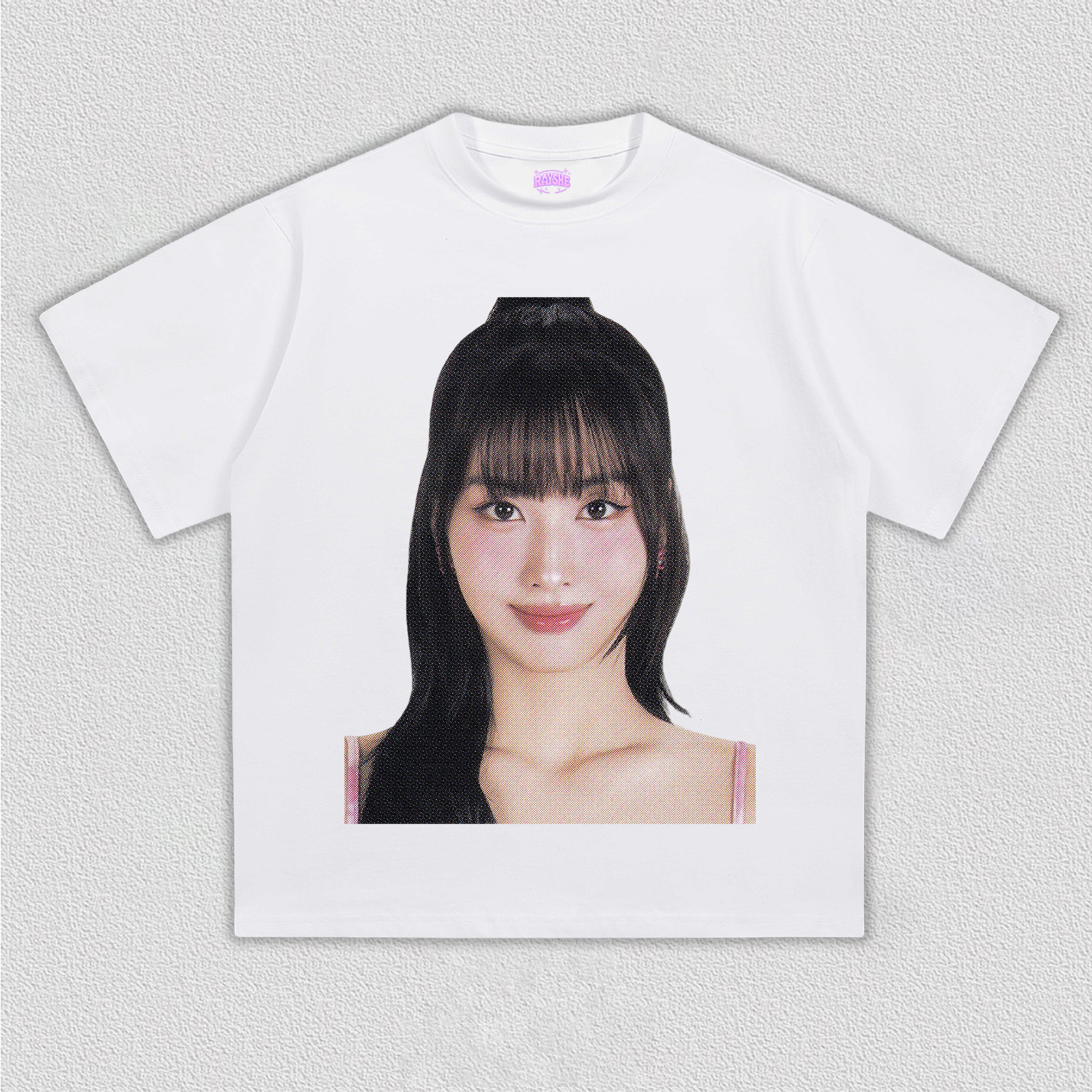 Momo TEE