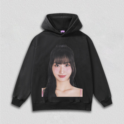 Momo TEE