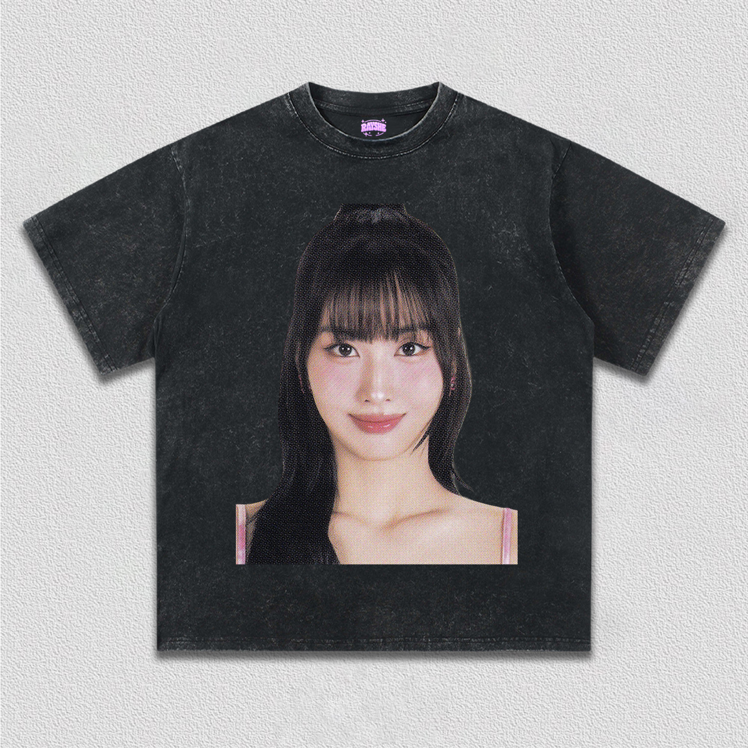 Momo TEE