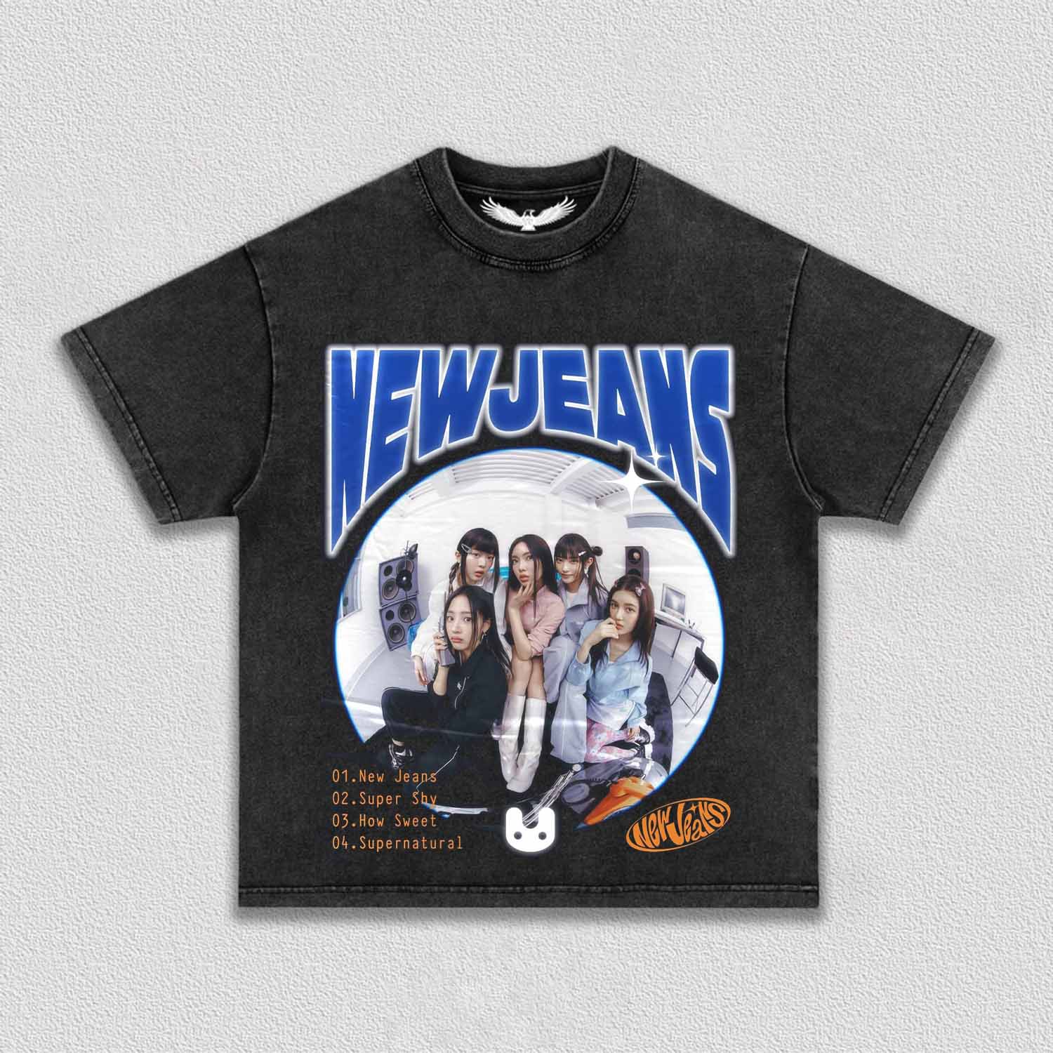 NewJeans TEE