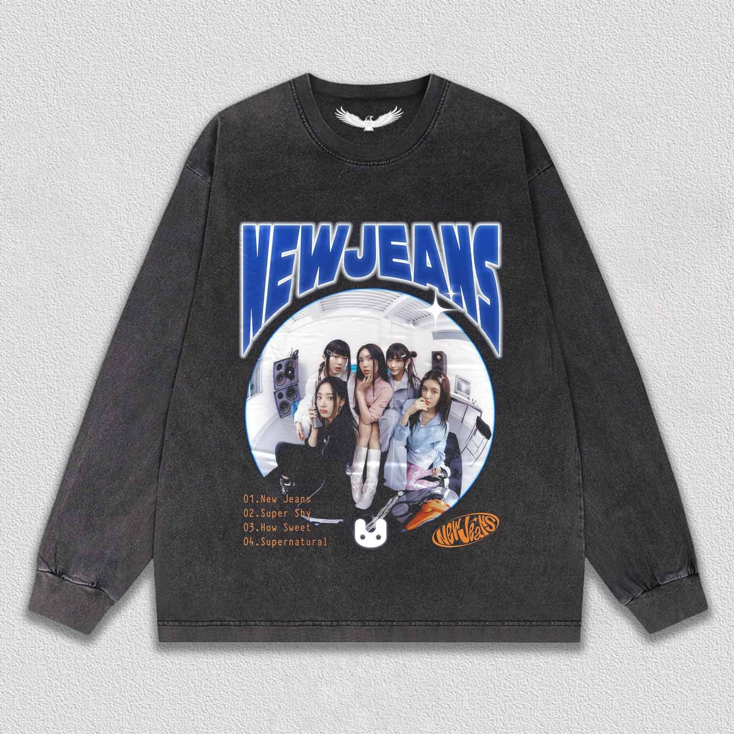 NewJeans TEE