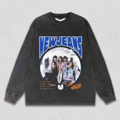 NewJeans TEE