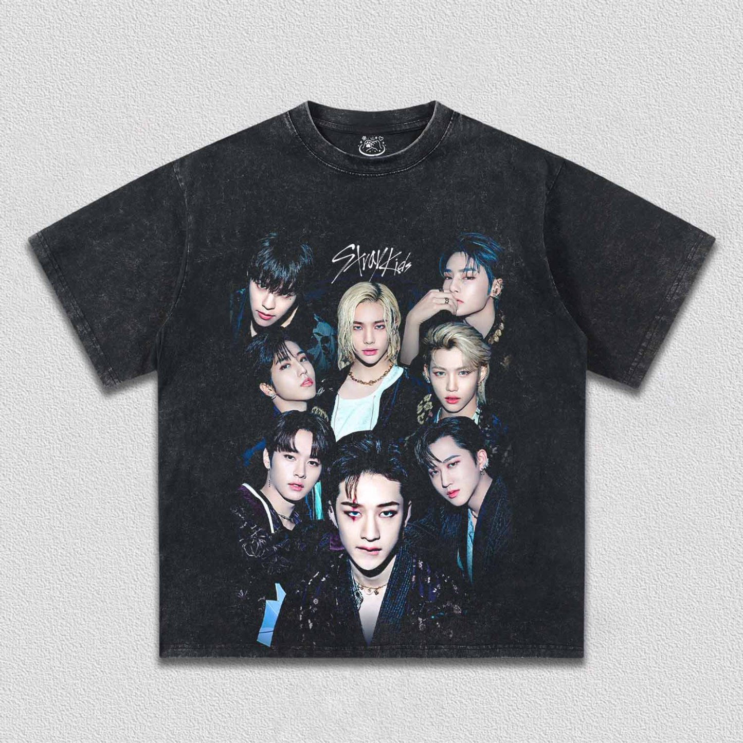 STRAY KIDS TEE V4