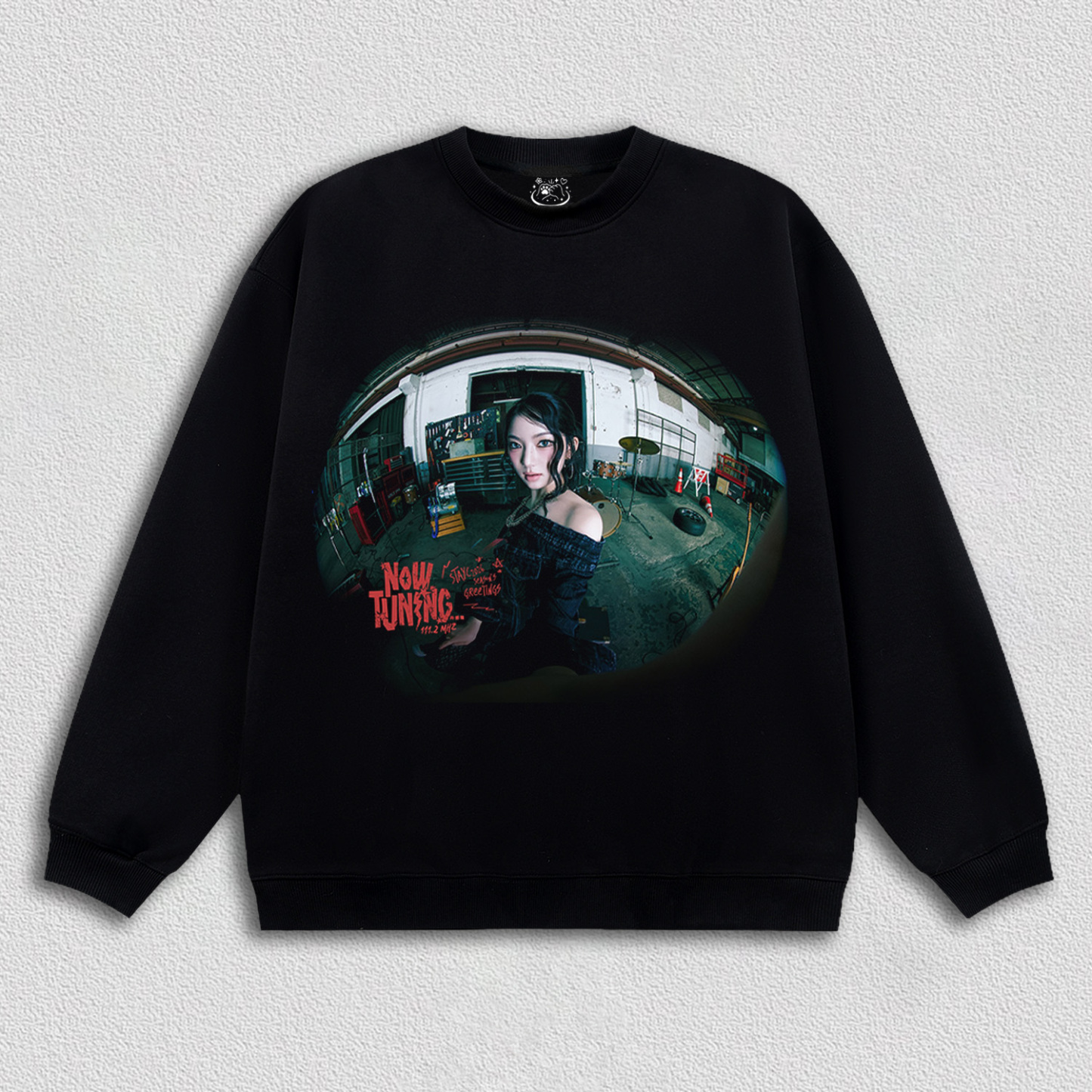 STAYC ISA-Now Tuning 111.2 MHz HOODIES