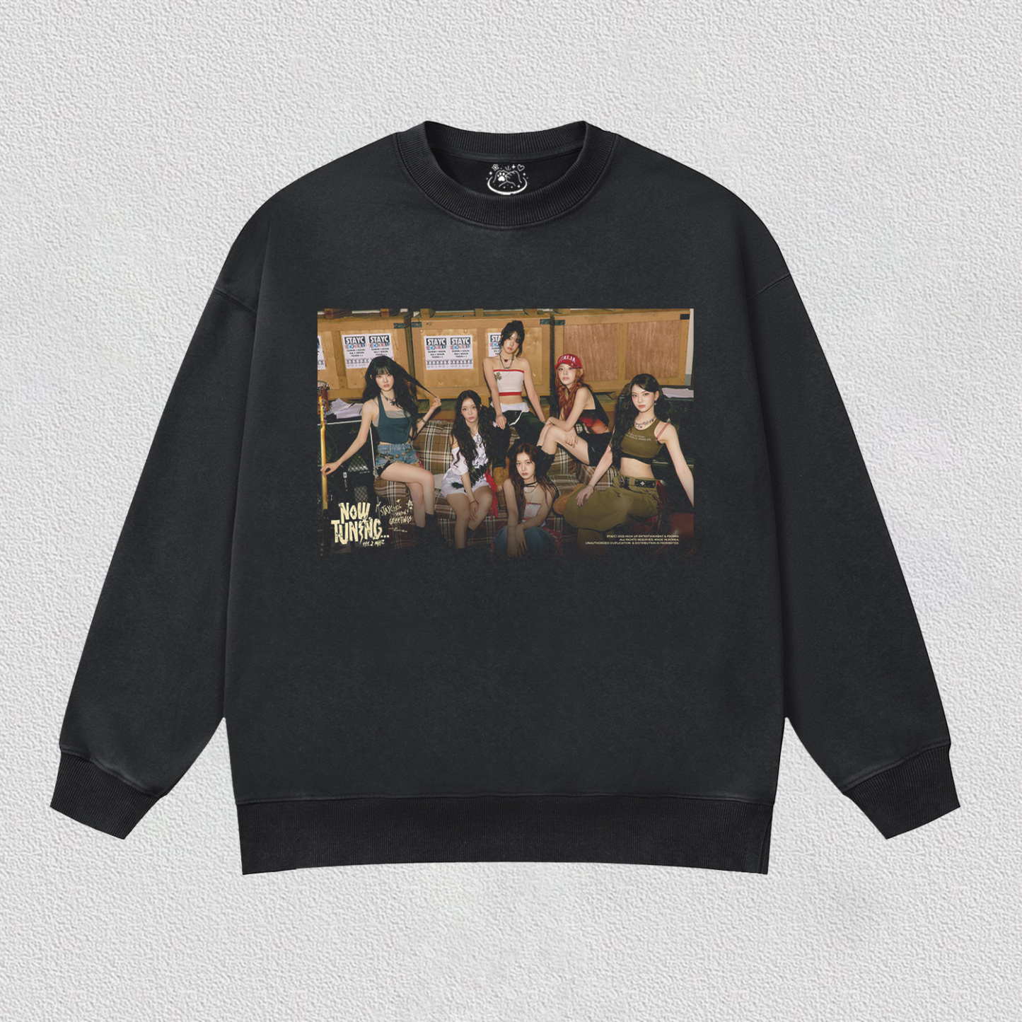 STAYC Now Tuning 111.2 MHz-2 HOODIES