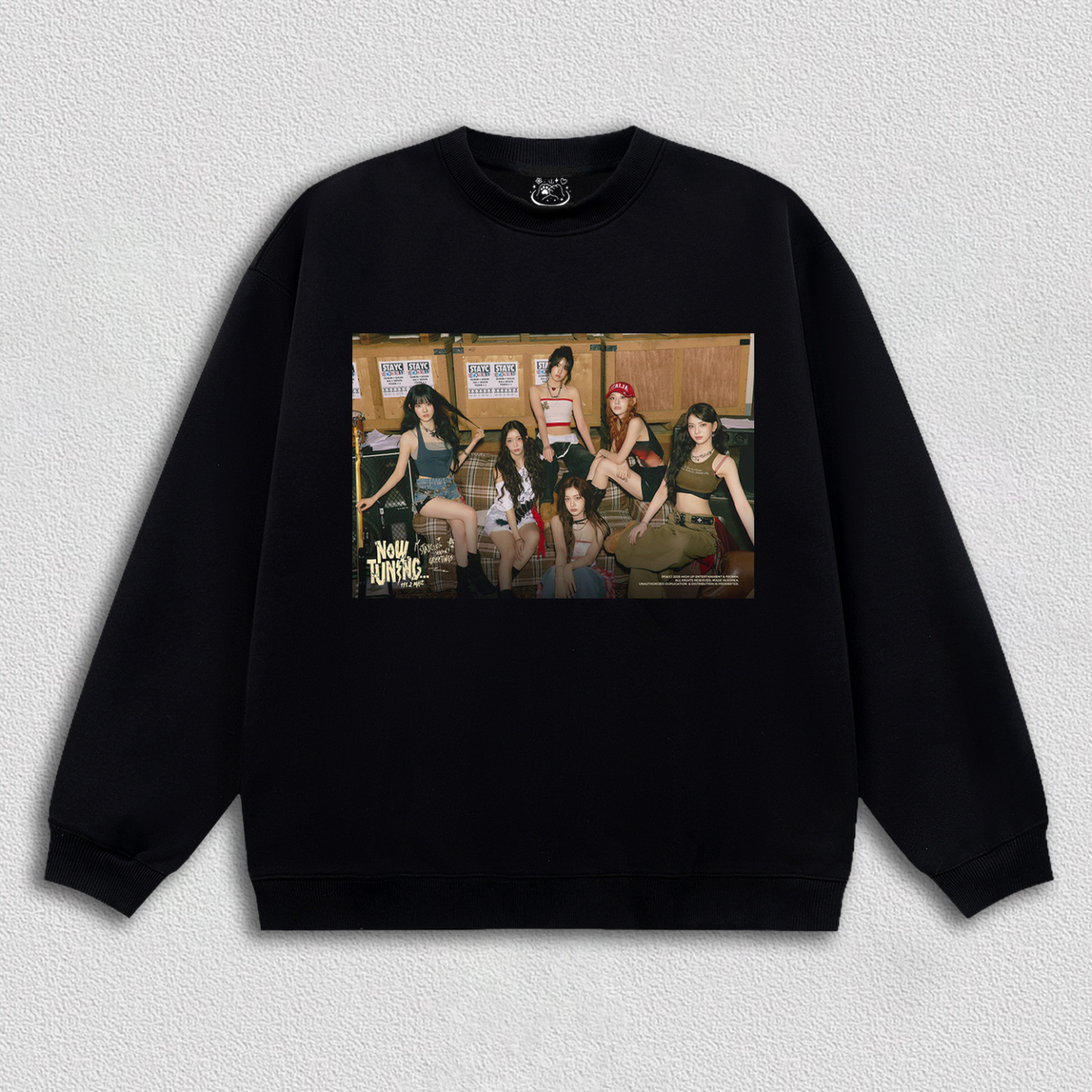 STAYC Now Tuning 111.2 MHz-2 HOODIES