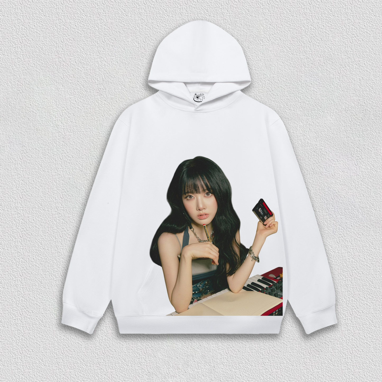 STAYC Sieun-Now Tuning 111.2 MHz HOODIES