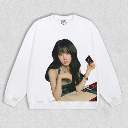 STAYC Sieun-Now Tuning 111.2 MHz HOODIES