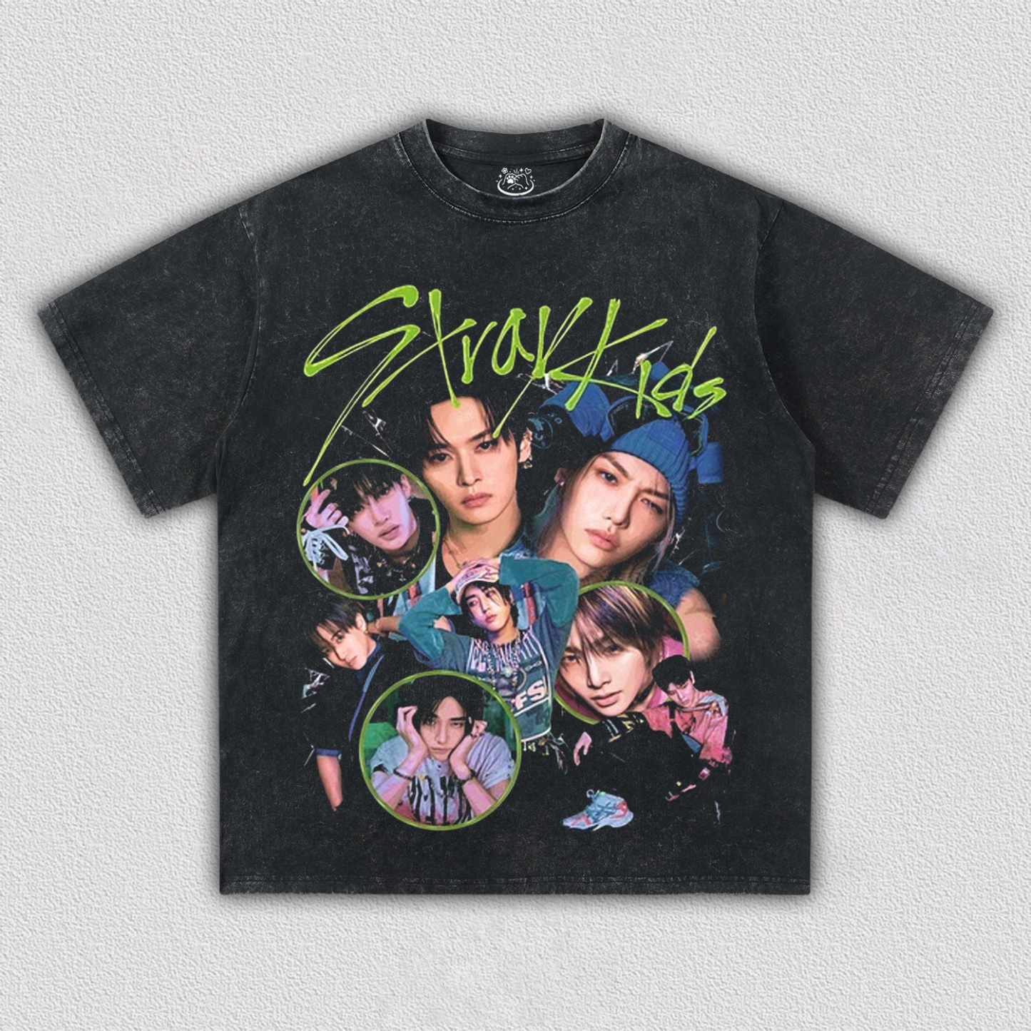 Stray kids V2 TEE 11.17