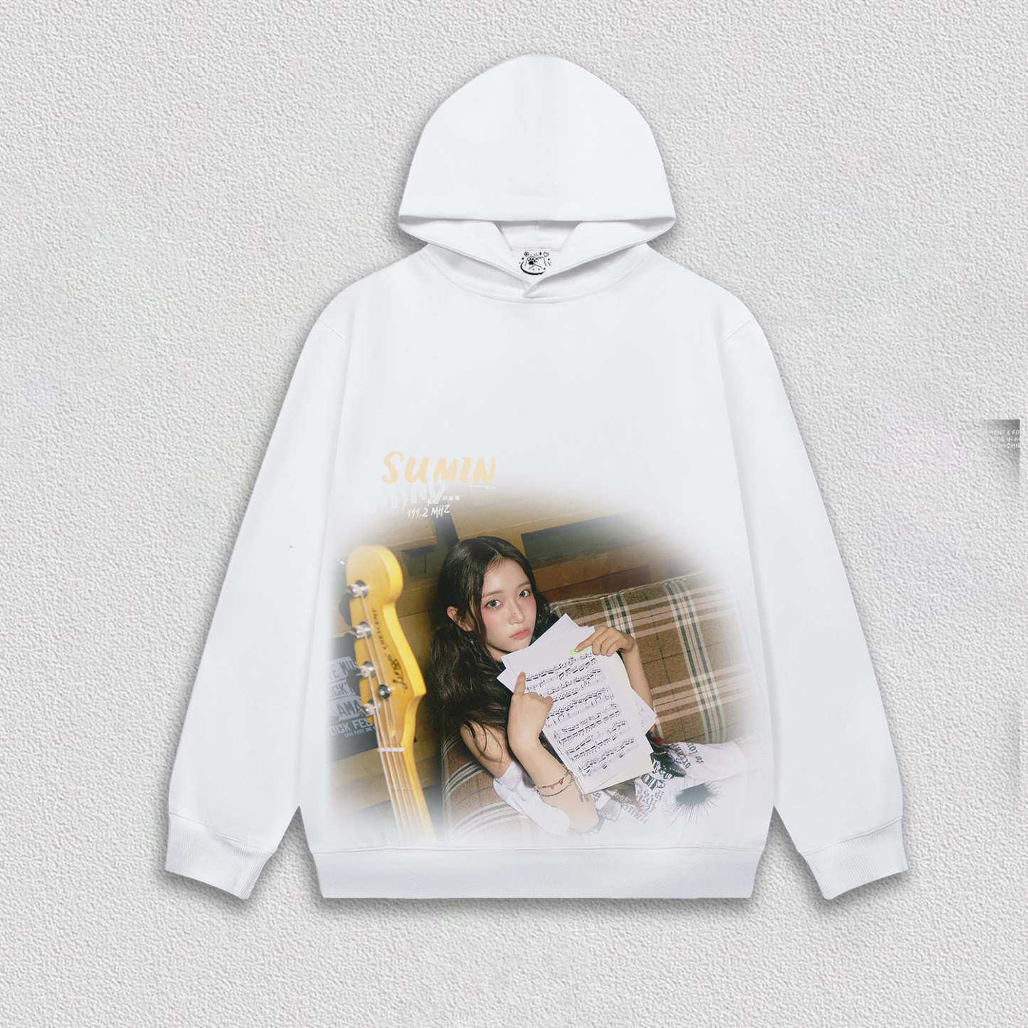 STAYC Sumin-Now Tuning 111.2 MHz HOODIES