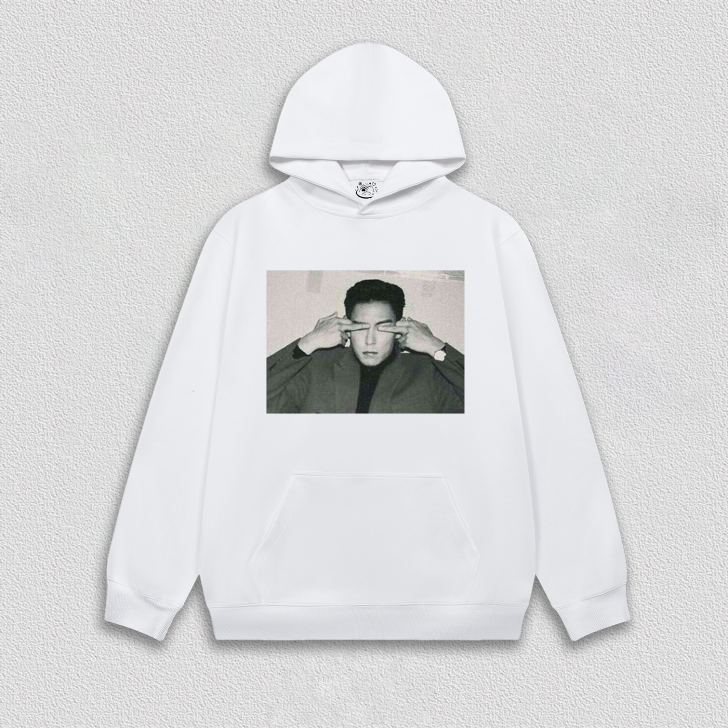 TOP HOODIES