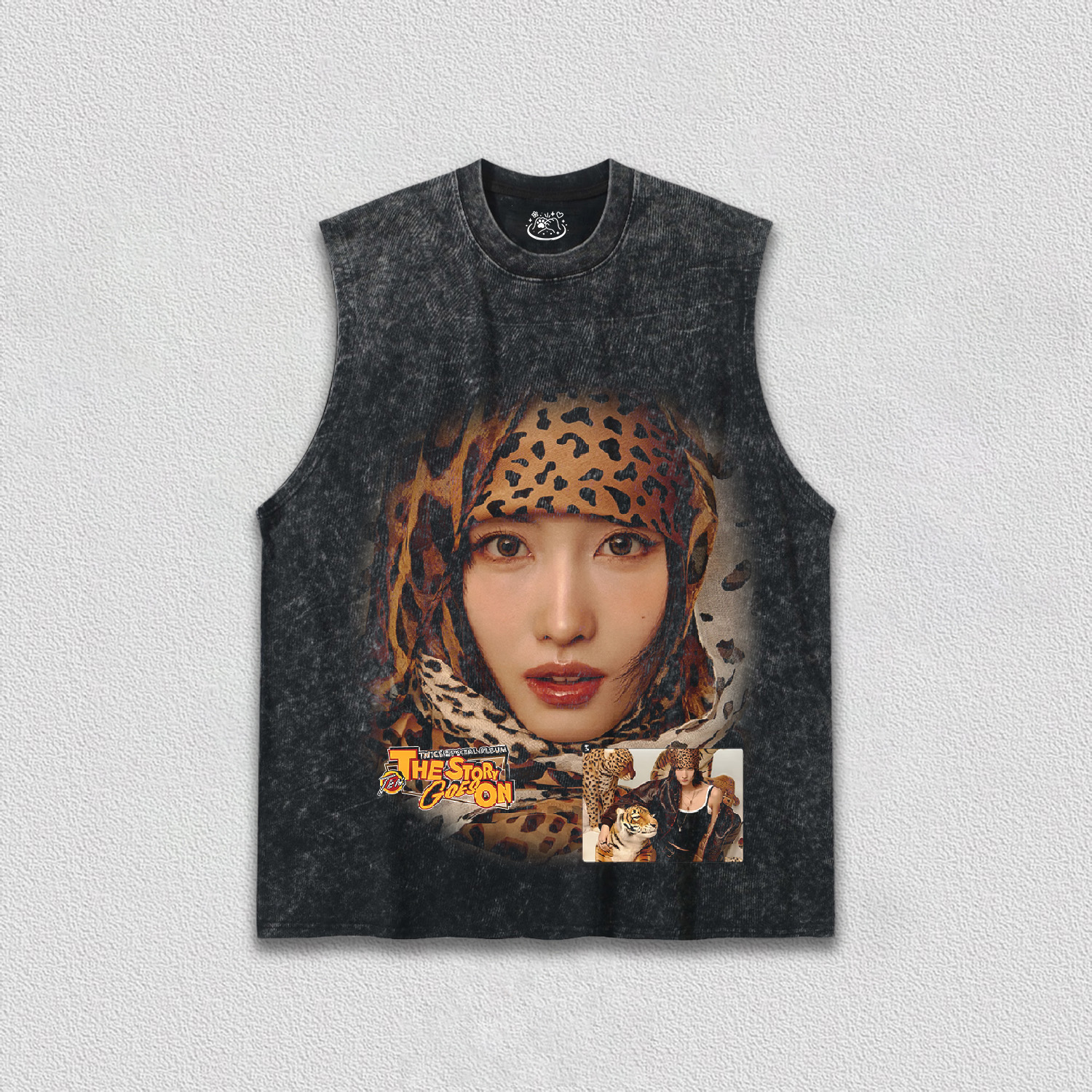 TWICE MOMO TEE 11.17