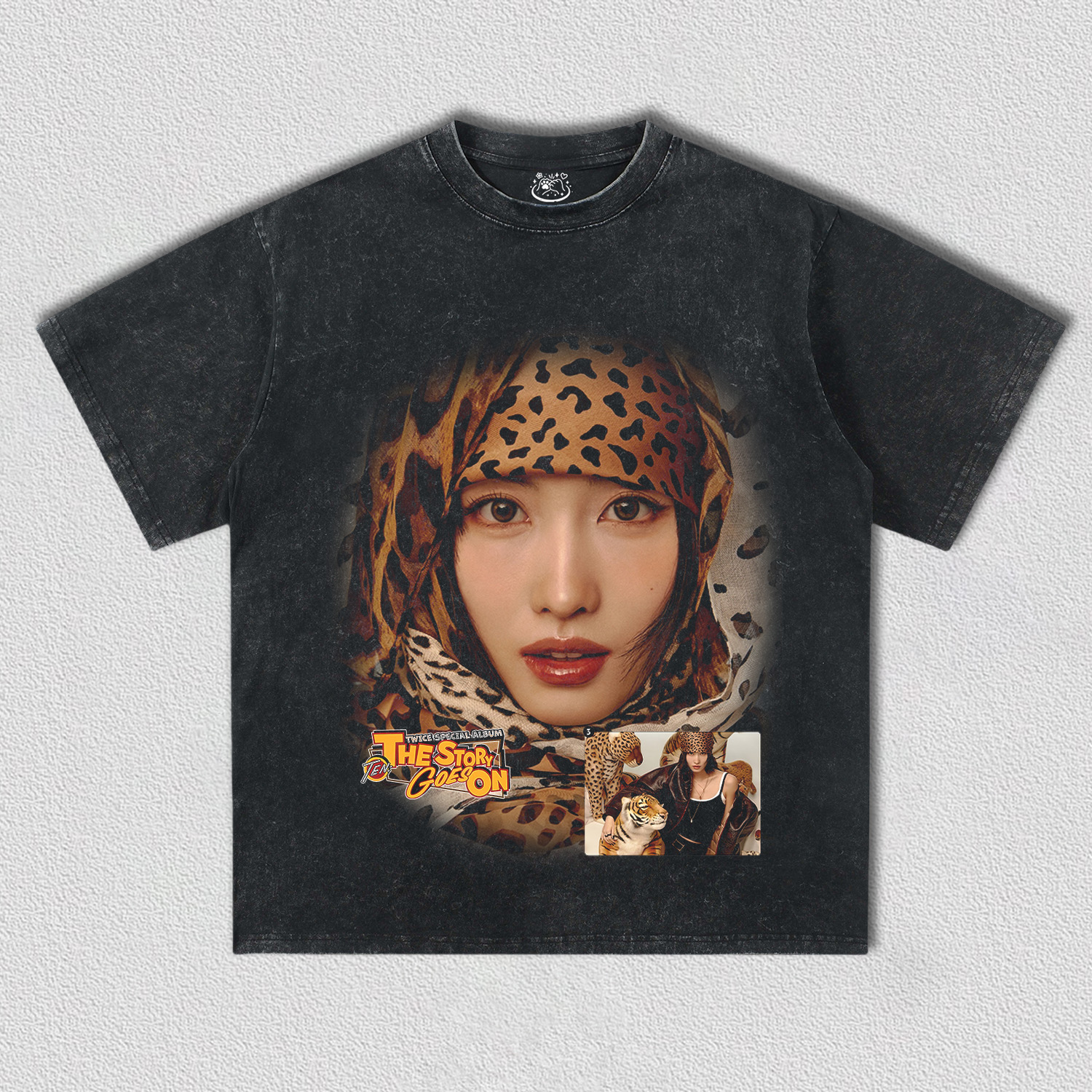 TWICE MOMO TEE 11.17