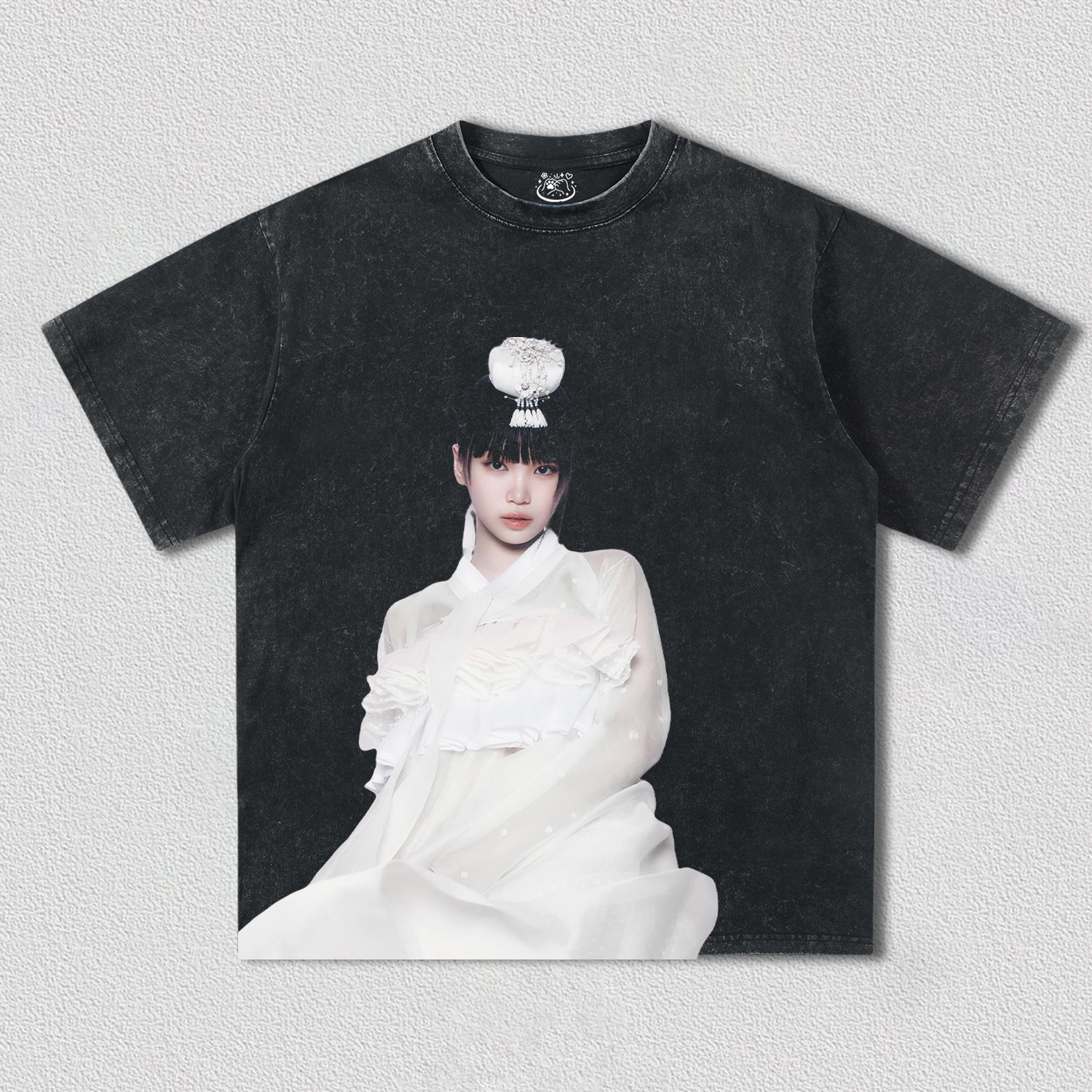 LE SSERAFIM Chaewon TEE