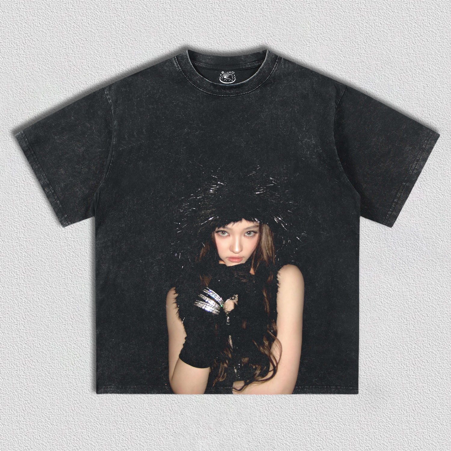 MEOVV ella TEE