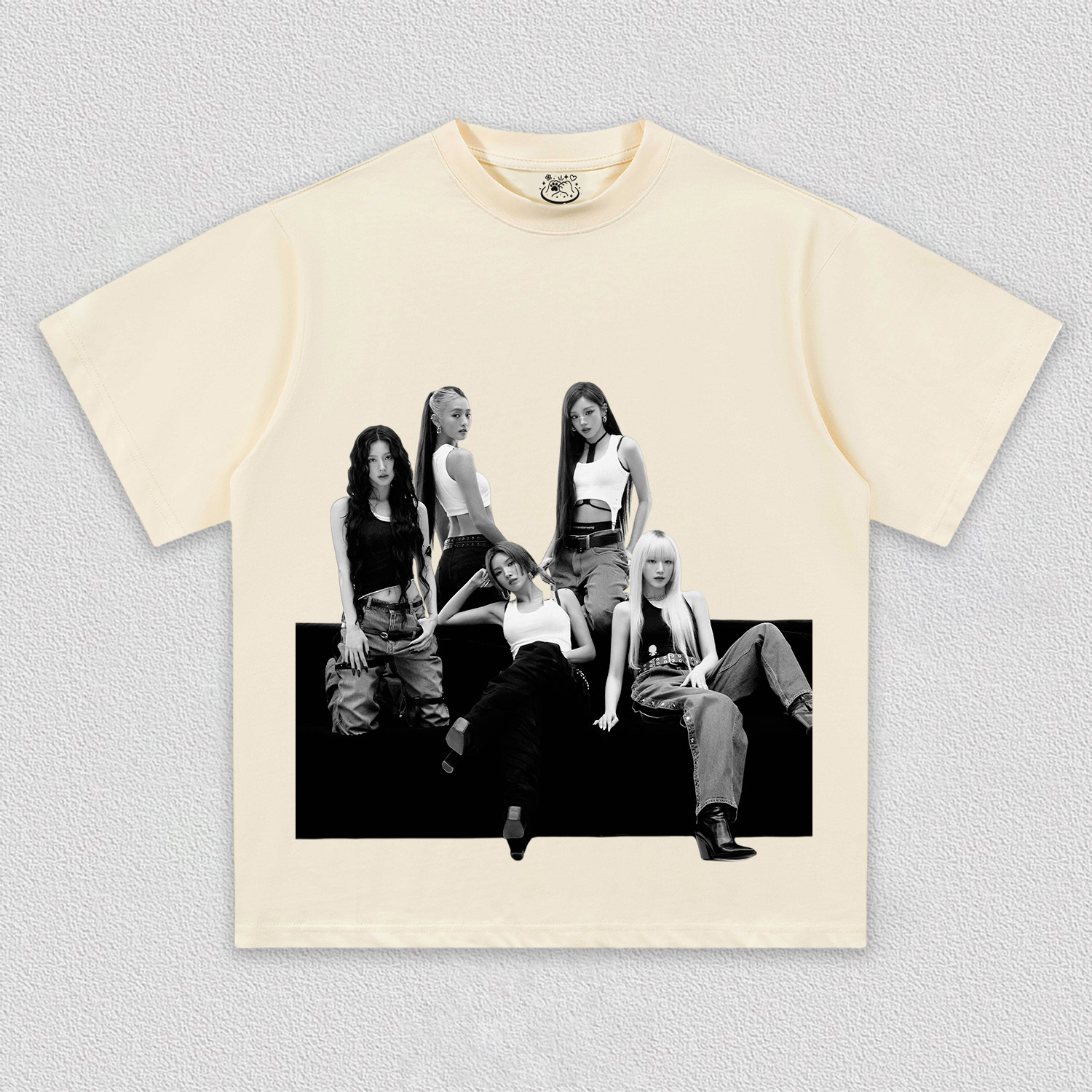 I-DLE Mono TEE