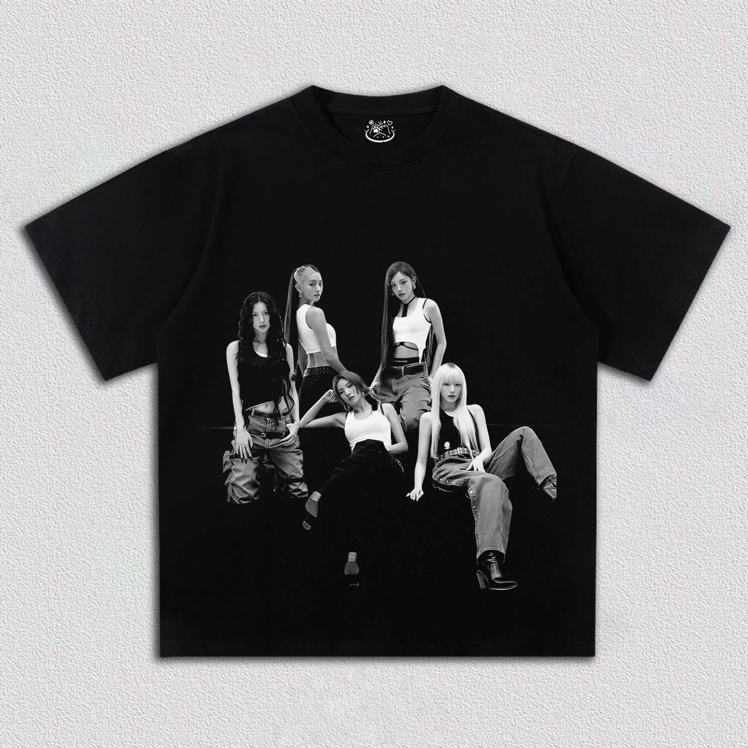 I-DLE Mono TEE
