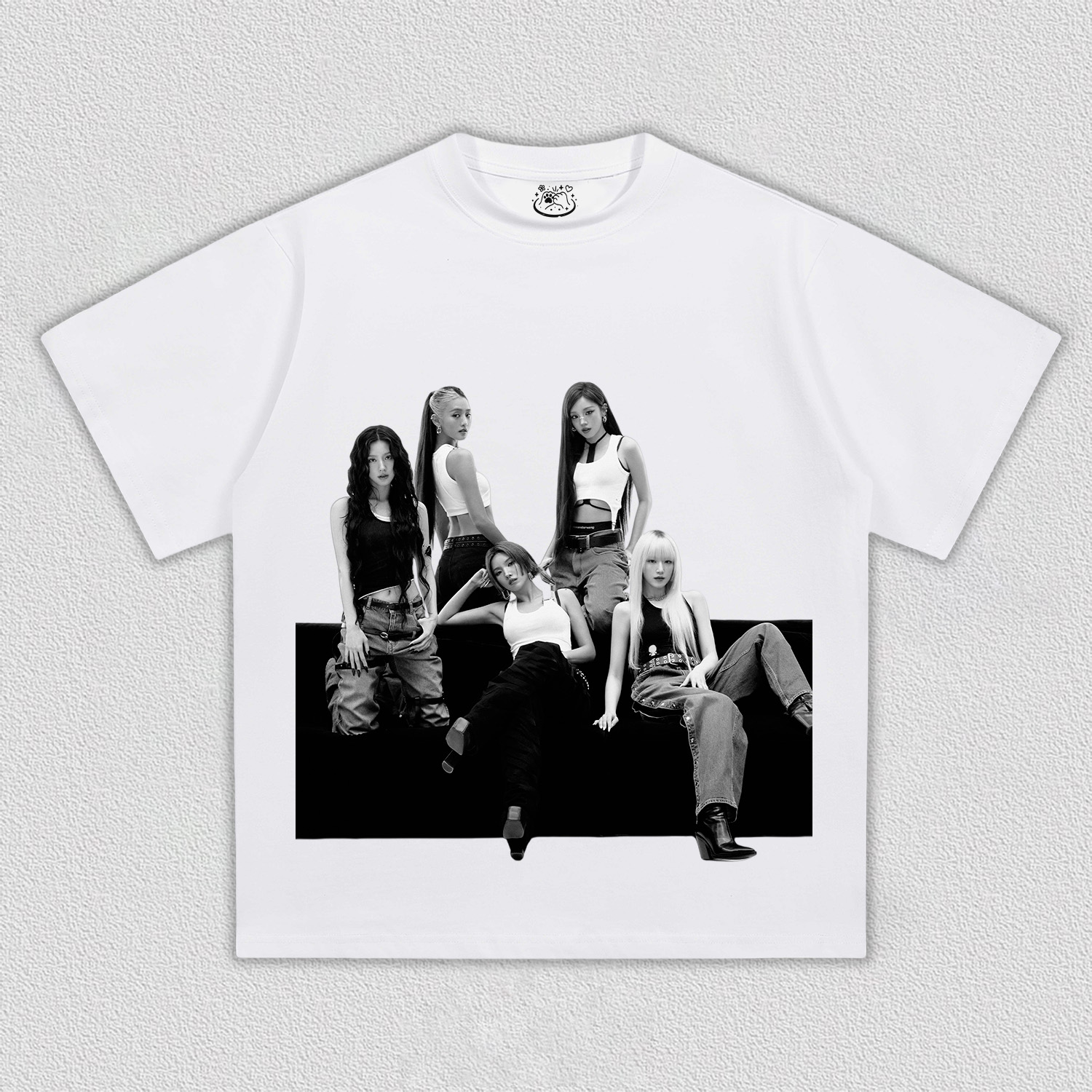 I-DLE Mono TEE