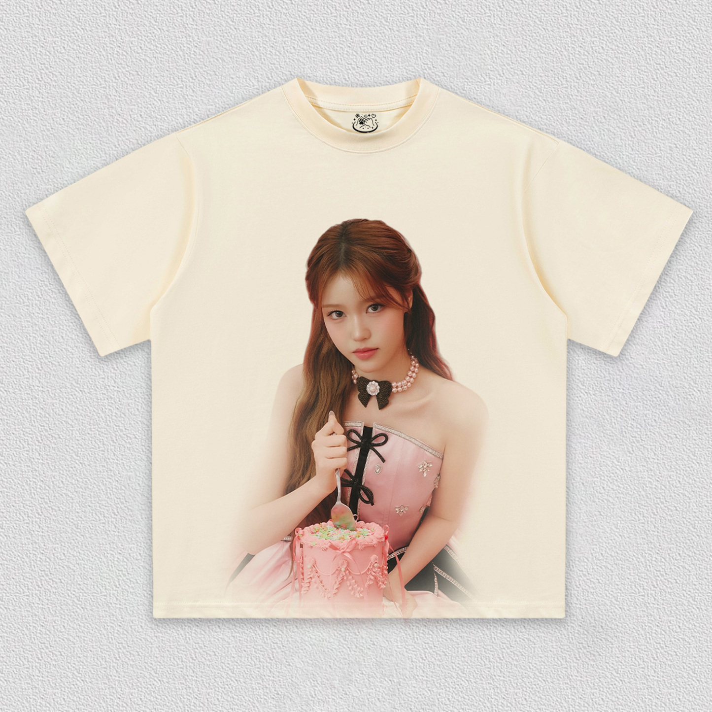 izna  JEONG SAE BI  TEE