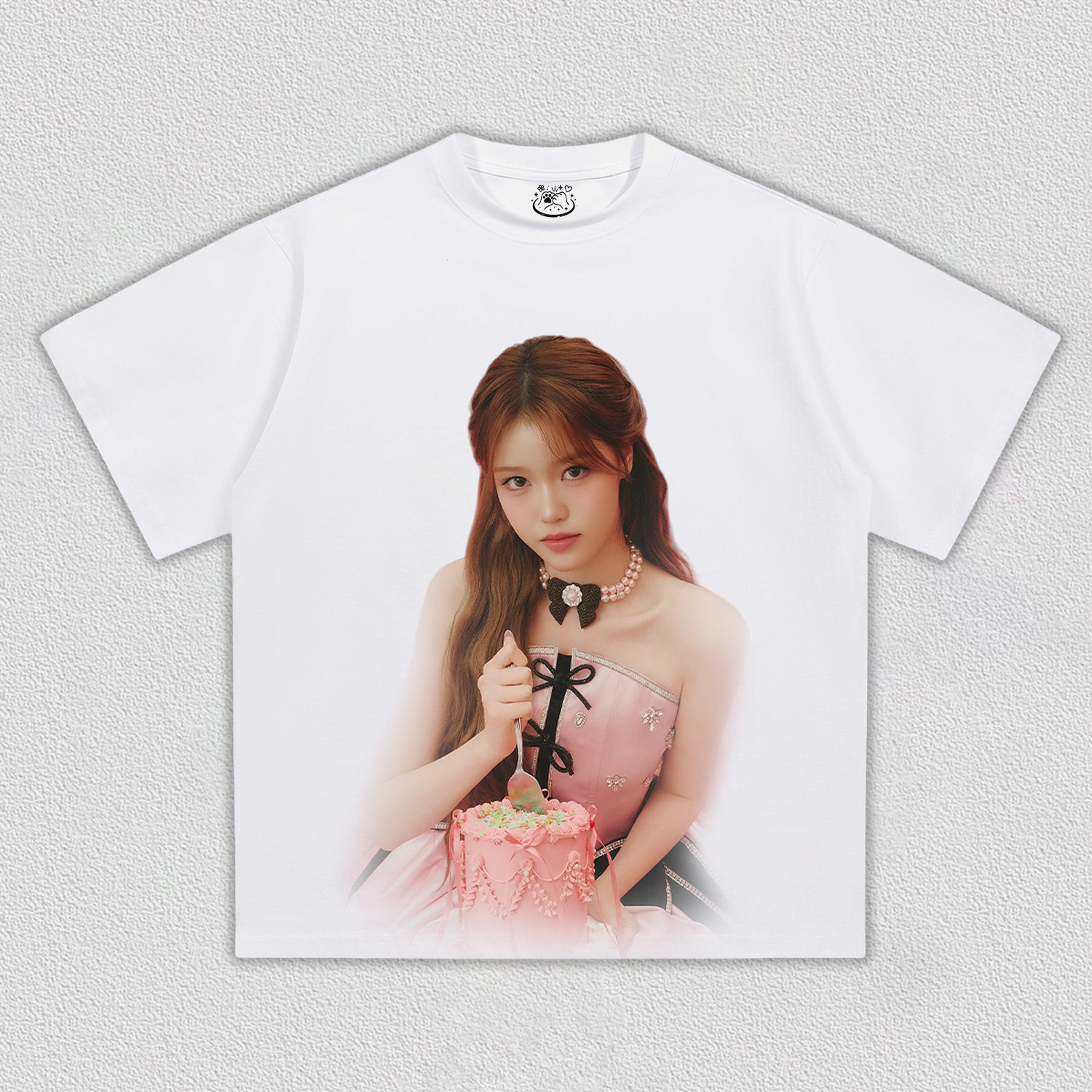 izna  JEONG SAE BI  TEE