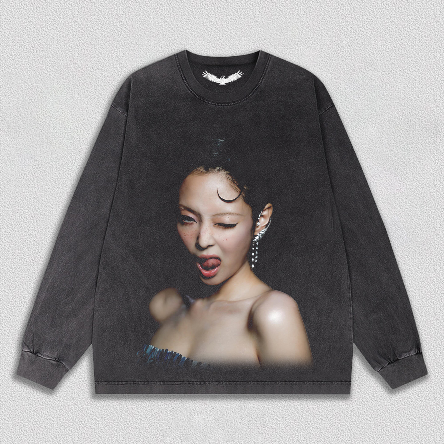 Jennie 2 Tee