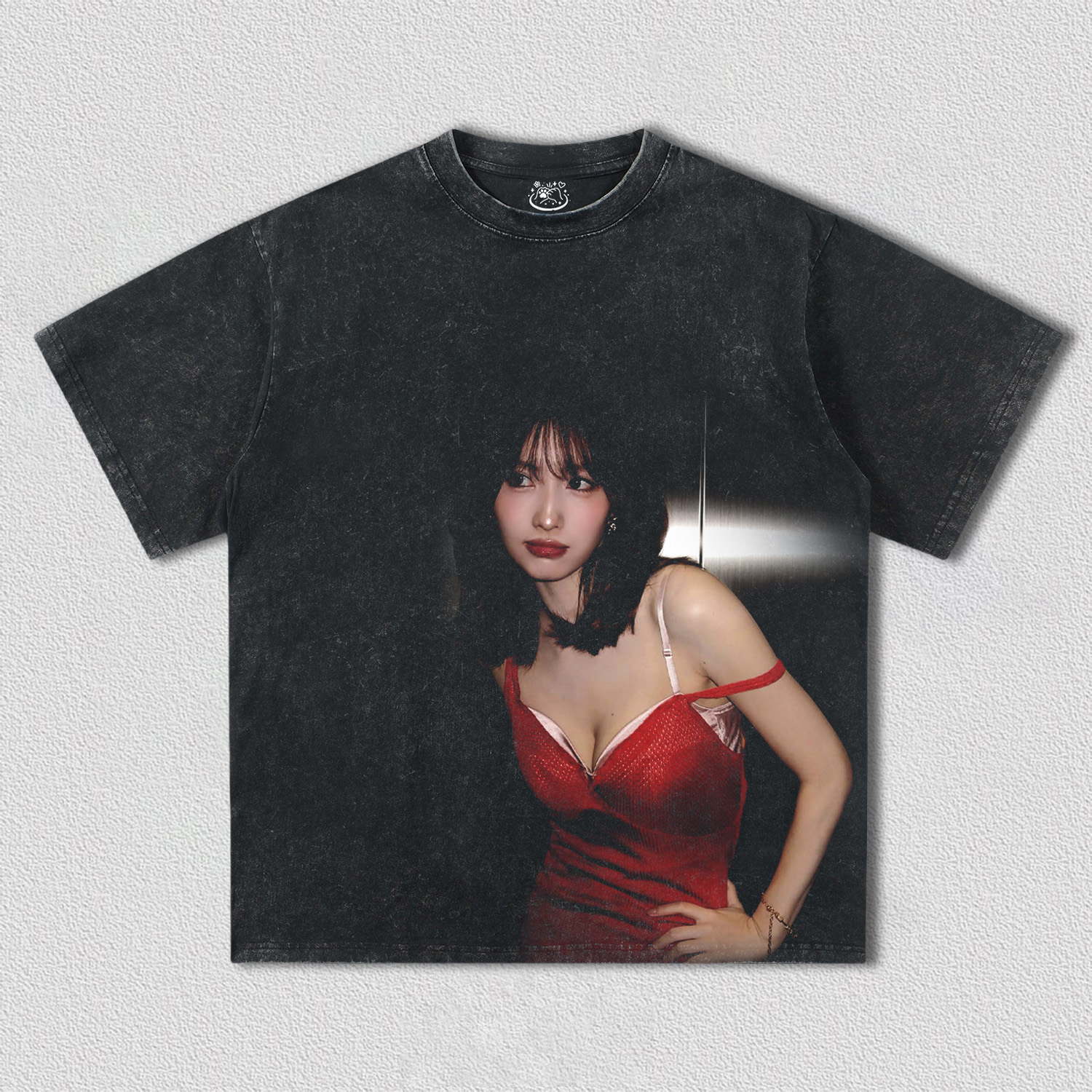 Momo 1 Tee