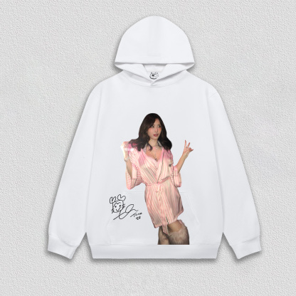 Momo HOODIES 12.8