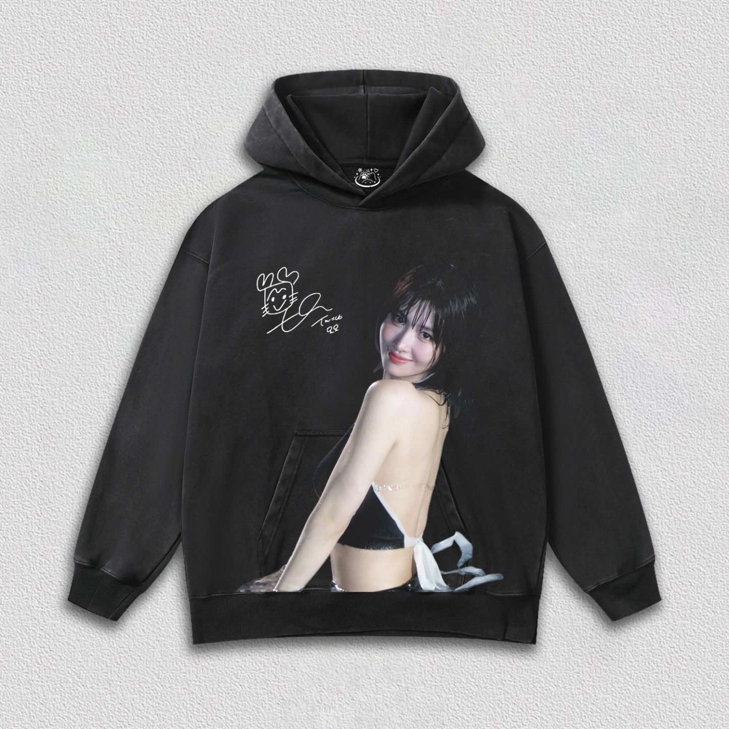TWICE momo HOODIES-1