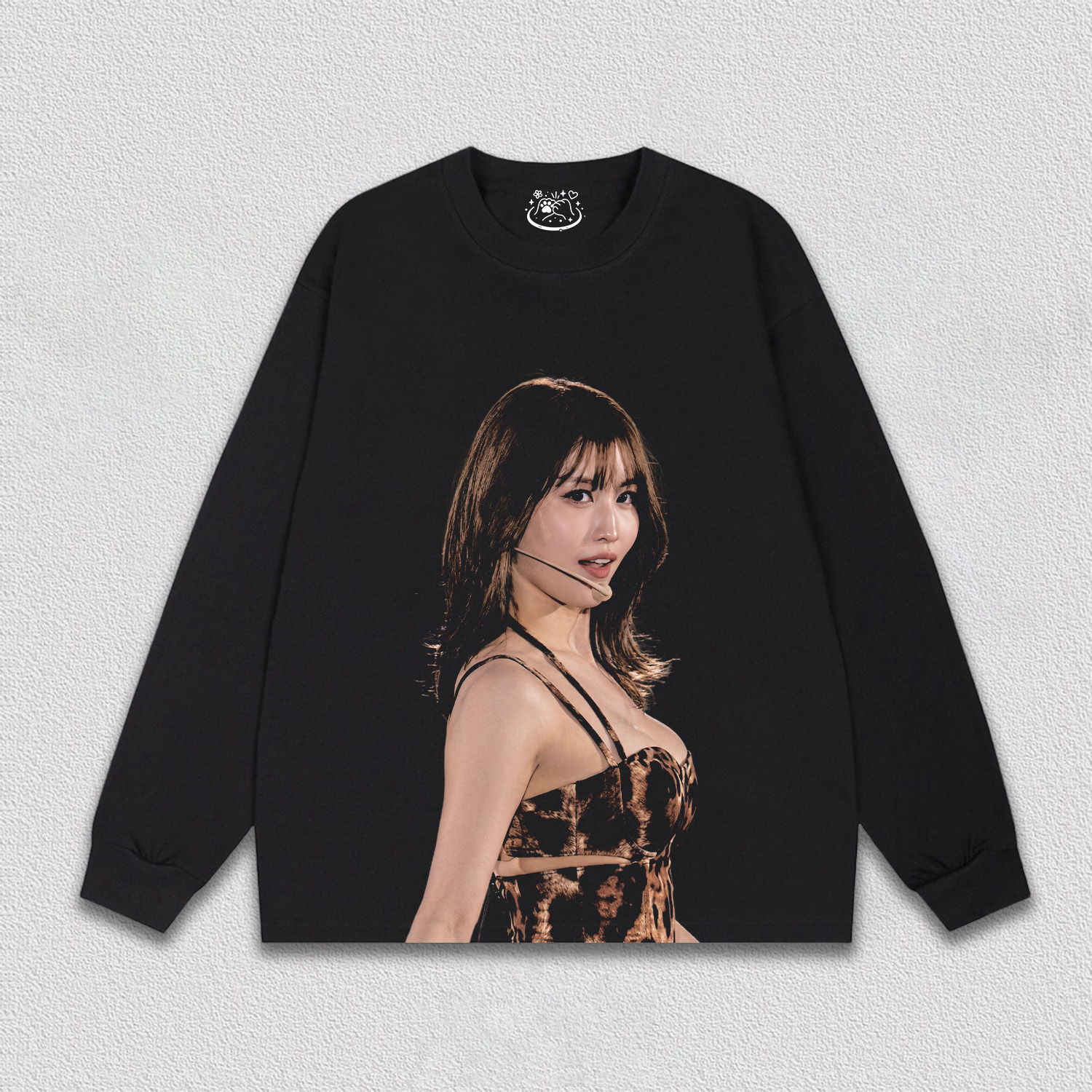 Momo Tee