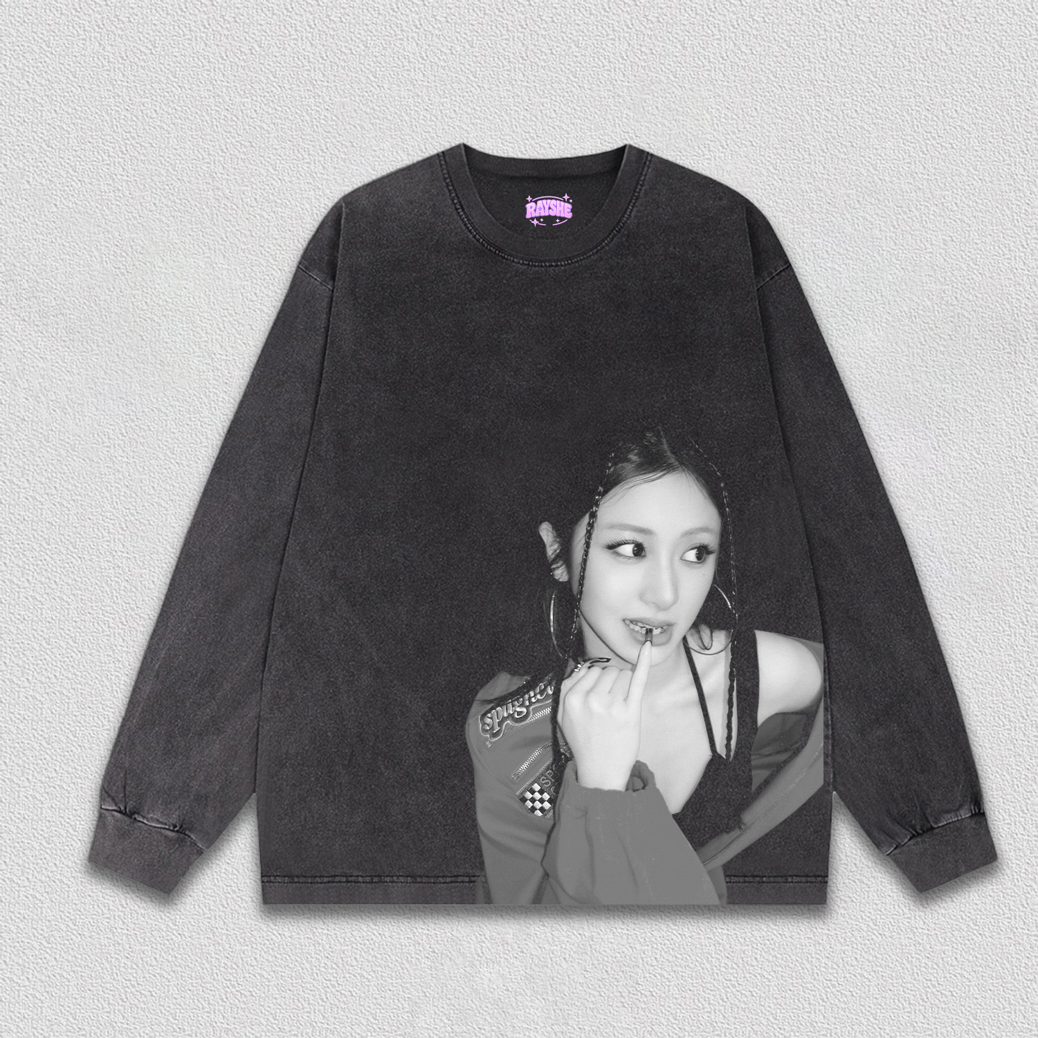 LE SSERAFIM yunjin TEE