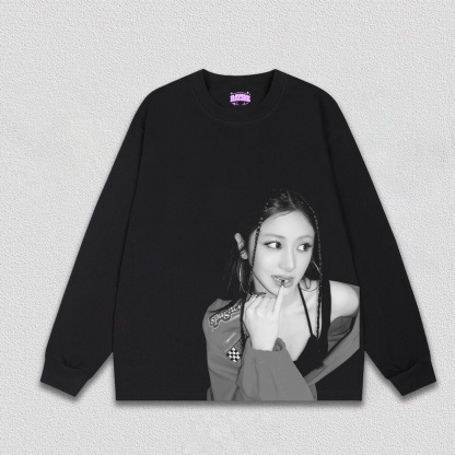 LE SSERAFIM yunjin TEE