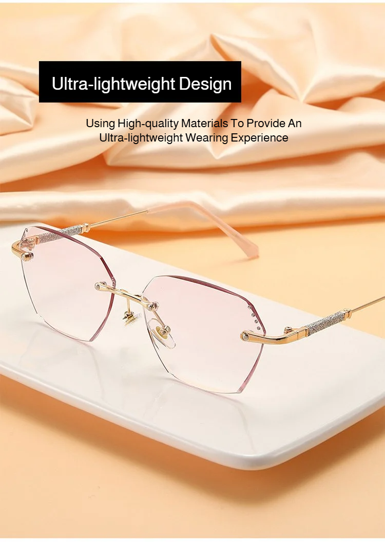 Luxury reading glasses with diamond details