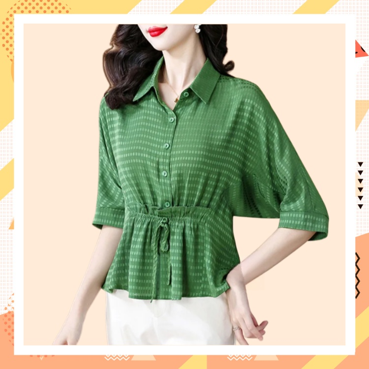 Blusa femenina ligera de manga cinco y cintura ajustada