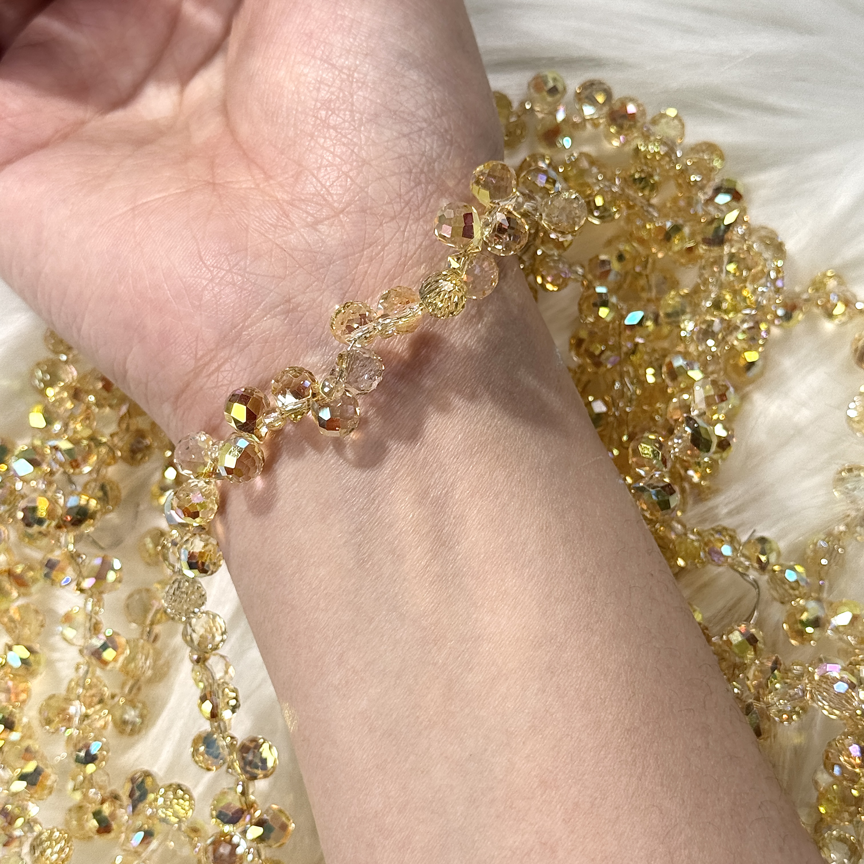 5.5mm yellow glass round bead