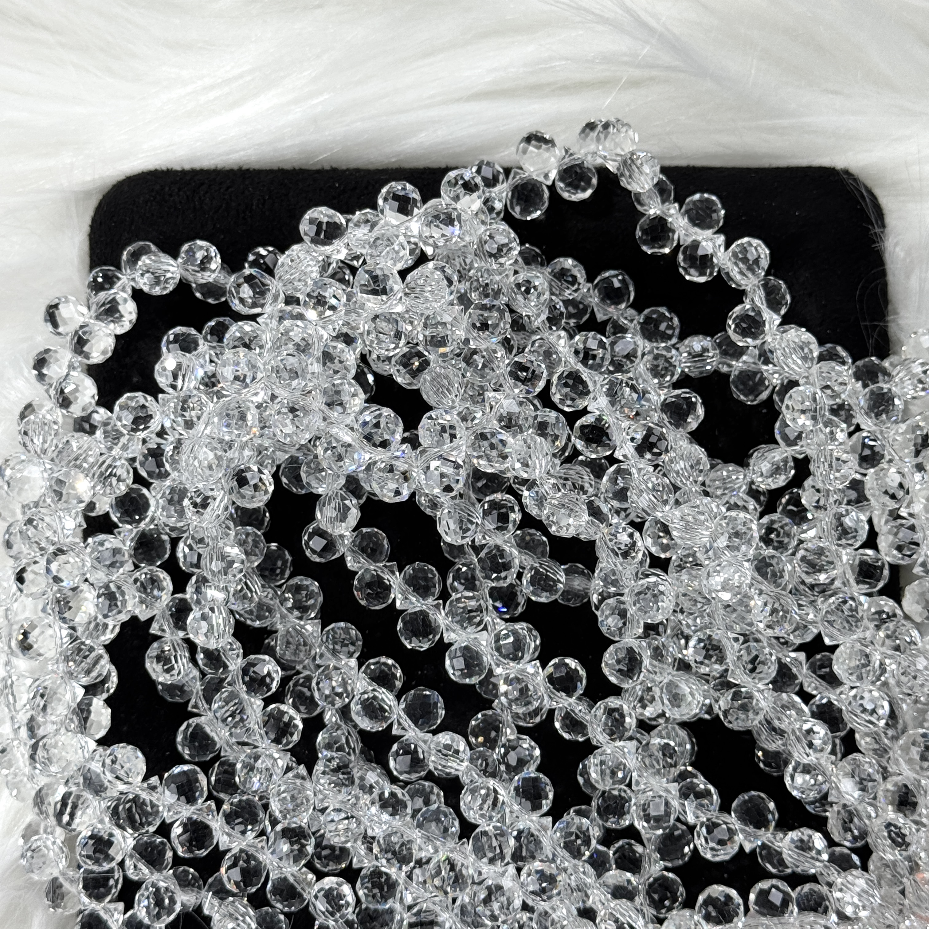 5.5mm white tear drop glass bead