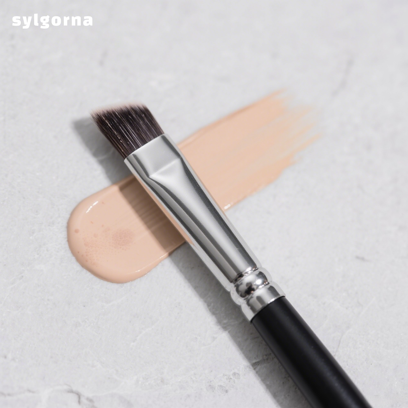 Flat head angled concealer brush (6 pieces)